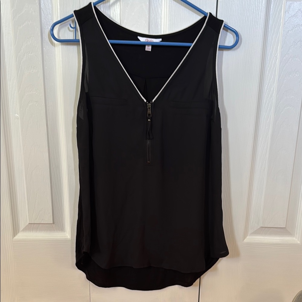 Black Sleeveless Top